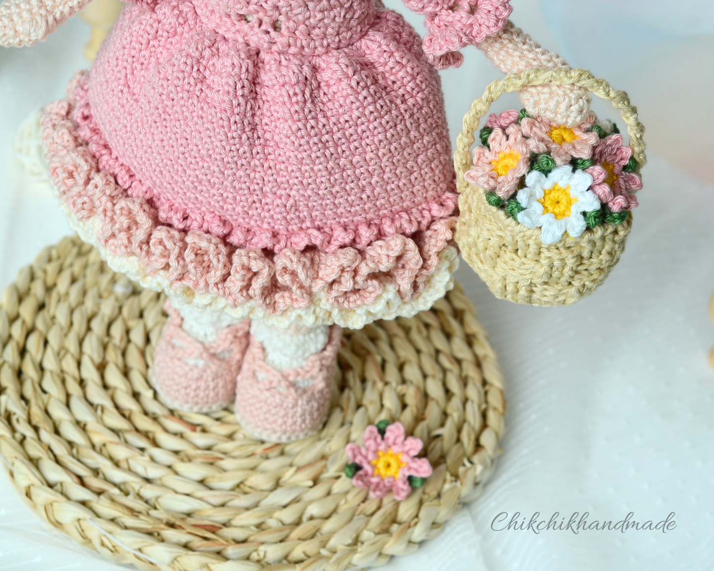 Crochet Doll Pattern, CLARA the Carnation Girl, Amigurumi Doll Pattern, PDF Tutorial (En, Fr, De, Esp, Nl, It)