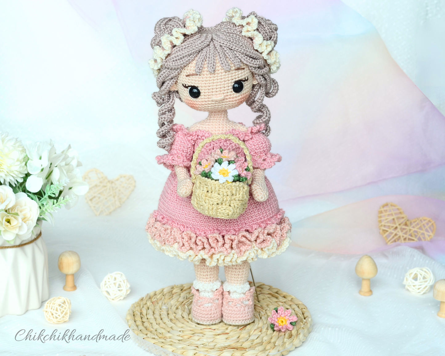 Crochet Doll Pattern, CLARA the Carnation Girl, Amigurumi Doll Pattern, PDF Tutorial (En, Fr, De, Esp, Nl, It)