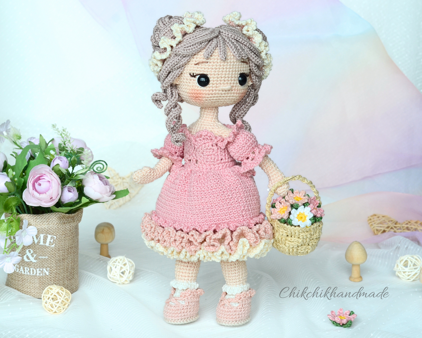 Crochet Doll Pattern, CLARA the Carnation Girl, Amigurumi Doll Pattern, PDF Tutorial (En, Fr, De, Esp, Nl, It)