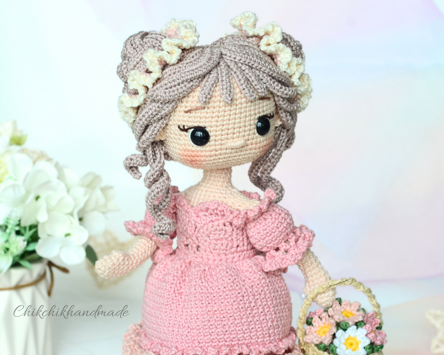 Crochet Doll Pattern, CLARA the Carnation Girl, Amigurumi Doll Pattern, PDF Tutorial (En, Fr, De, Esp, Nl, It)