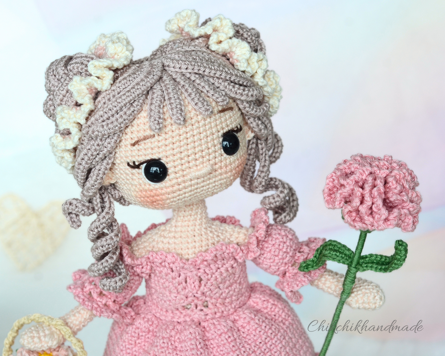 Crochet Doll Pattern, CLARA the Carnation Girl, Amigurumi Doll Pattern, PDF Tutorial (En, Fr, De, Esp, Nl, It)