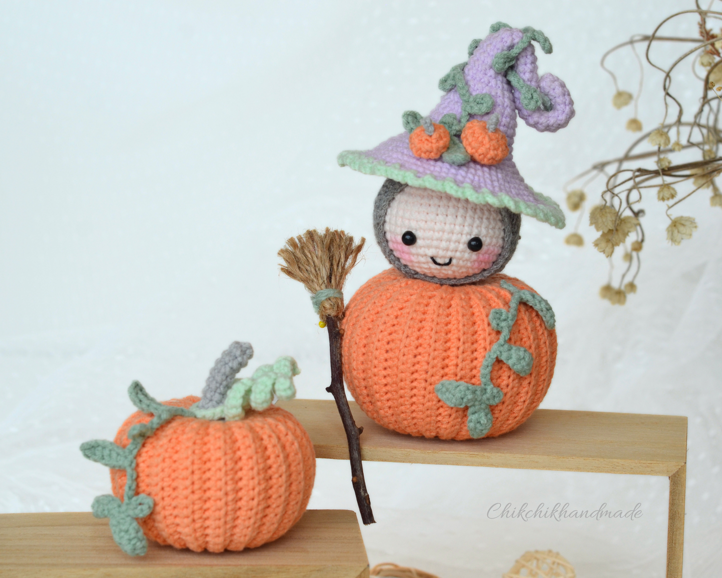 Cute Pumpkin Crochet Pattern, Halloween Pumpkin Pattern, Plumpy the cute Pumpkin, PDF English, Français, Deutsch, Nederlands, Portuguese, Español, Italiano
