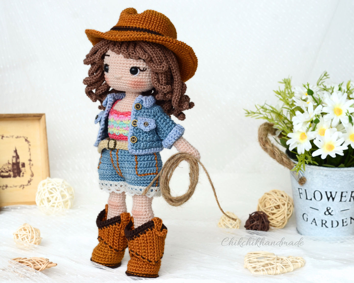 Crochet Doll Pattern PDF – Amigurumi Cowgirl Doll CHARLOTTE | DIY Crochet Toy, Step-by-Step Crochet Tutorial (En, Fr, De, Nl, It, Es)