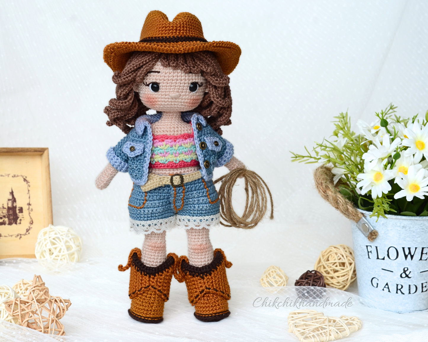 Crochet Doll Pattern PDF – Amigurumi Cowgirl Doll CHARLOTTE | DIY Crochet Toy, Step-by-Step Crochet Tutorial (En, Fr, De, Nl, It, Es)