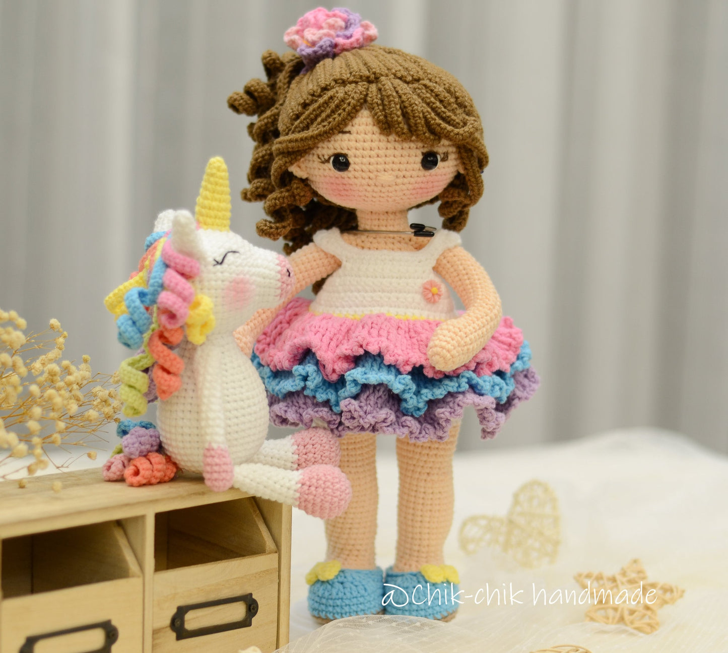 Crochet Doll Pattern, Amigurumi Doll Pattern, CHRISTINE and Friend, PDF English, Français, Español, Italiano