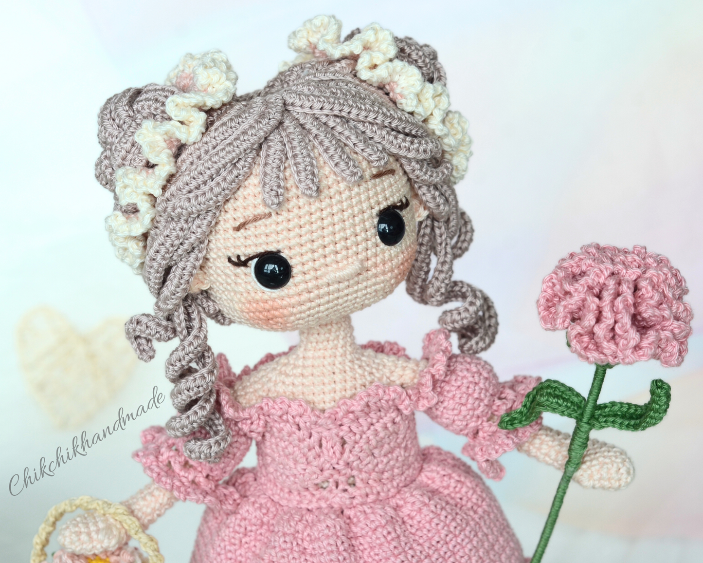 Crochet Doll Pattern, CLARA the Carnation Girl, Amigurumi Doll Pattern, PDF Tutorial (En, Fr, De, Esp, Nl, It)