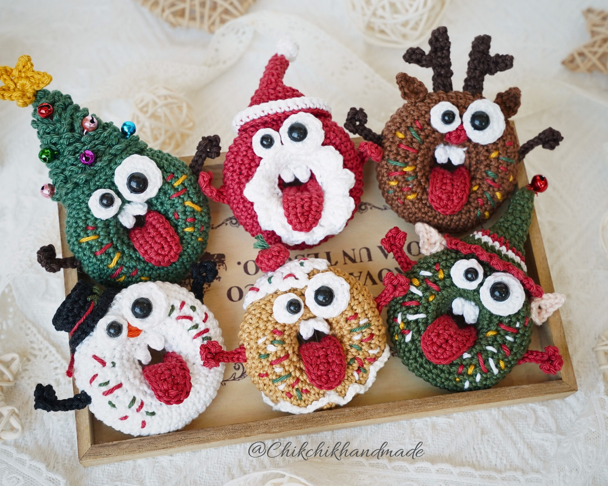 6-in-1 Christmas Donut Amigurumi Crochet Pattern – Goofy Christmas Donuts Classic, PDF Tutorial (En/Fr/De/Es/It/Nl)