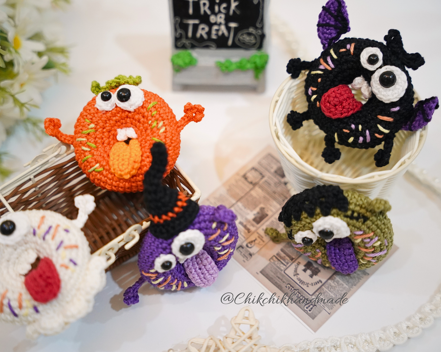 Goofy Halloween Donut Crochet Pattern, 5 Funny Amigurumi Donut Patterns, PDF Tutorial (En/Fr/De/Es/Nl/It)