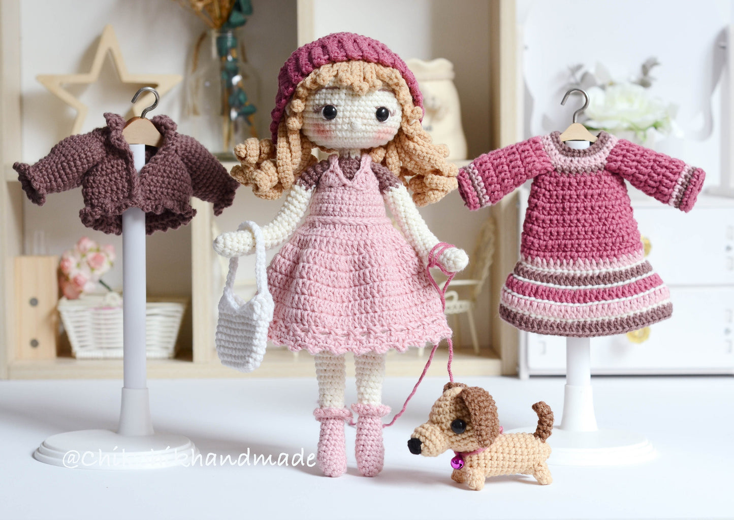 Crochet doll pattern LITTLE DAISY doll PDF English, Français, Español (dachshund dog included)